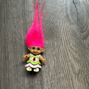1992 Ace Novelty mini troll with pink hair, blue eyes and red tear drop jewel